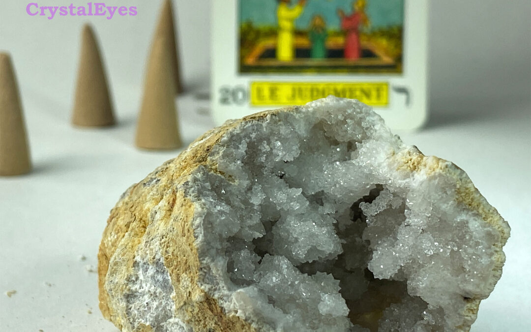 9 Crystals For Your Tarot Bag – Deb Bowen